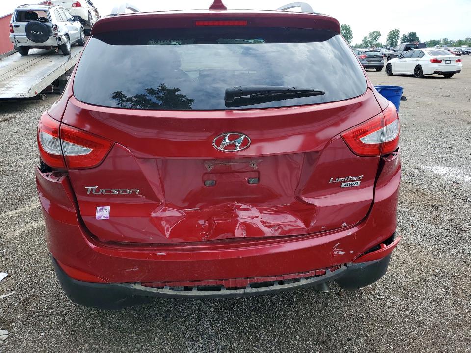 2015 Hyundai Tucson VIN KM8JUCAG8FU033167 COPART salvage auction — REAR END, ON - PERMIT NO BRAND - UNFIT, sold $3,950 on 2026-07-23 (photo 6)