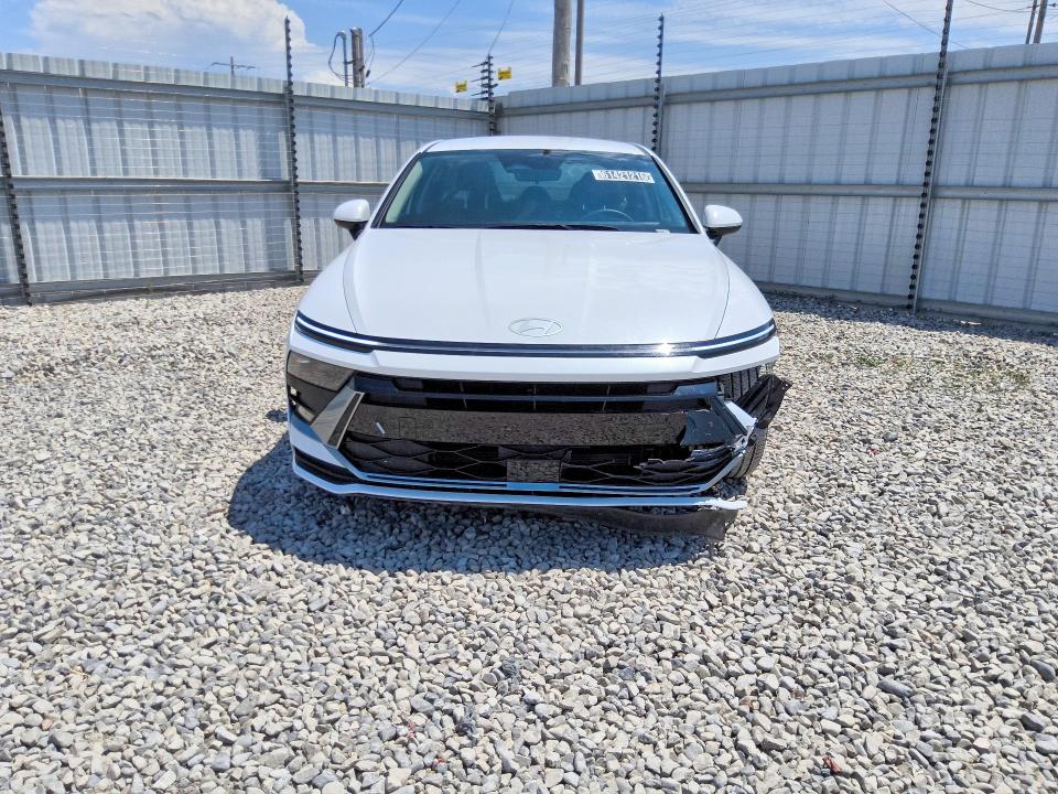 2026 Hyundai Sonata hybrid VIN KMHL24JJ2TA157707 COPART salvage auction — FRONT END, UT - CERTIFICATE OF TITLE, sold $11,800 on 2026-07-27 (photo 5)
