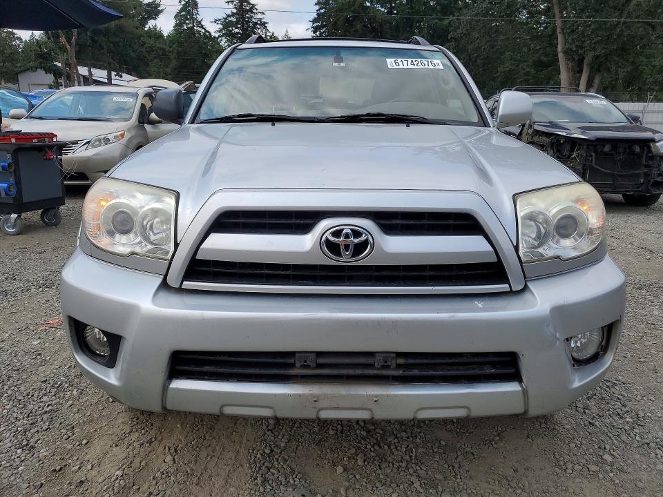 2009 Toyota 4runner VIN JTEBU17R09K039840 COPART salvage auction — MINOR DENT/SCRATCHES, WA - VEHICLE CERT OF OWNERSHIP-TITL, sold $2,600 on 2026-07-28 (photo 5)