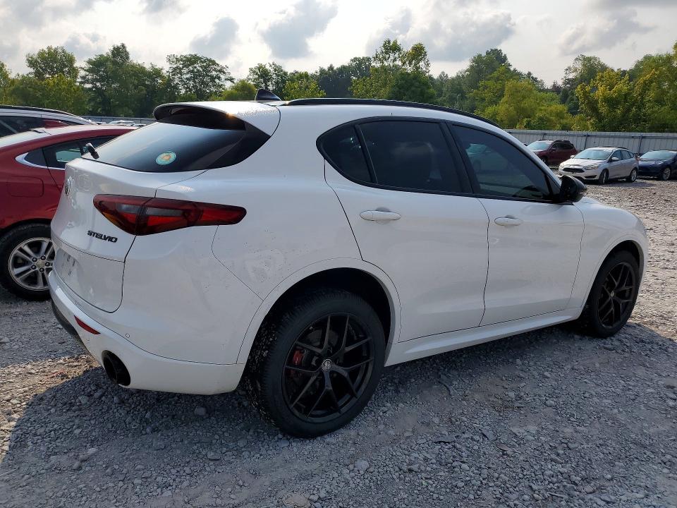 2020 Alfa romeo Stelvio VIN ZASPAKAN7L7C74672 COPART salvage auction — UNDERCARRIAGE, Ky - Cert Of Title-Salvage, sold $4,500 on 2026-08-21 (photo 3)