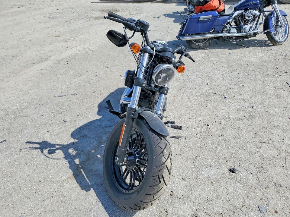 2016 Harley-davidson VIN 1HD1LC313GC434700 COPART salvage auction — MINOR DENT/SCRATCHES, In - Certificate Of Title (P), sold $4,250 on 2026-07-31 (photo 2)