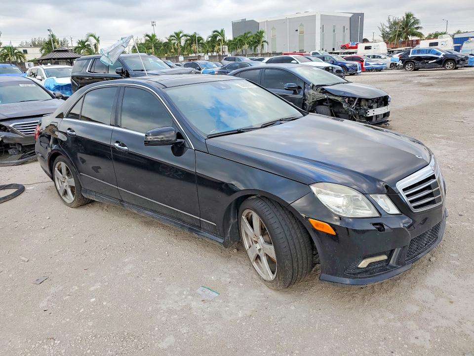 2011 Mercedes-benz E-class VIN WDDHF5GB6BA290978 COPART salvage auction — MINOR DENT/SCRATCHES, Fl - Certificate Of Title (P), sold $575 on 2026-07-31 (photo 4)