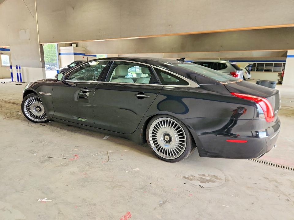 2015 Jaguar Xj VIN SAJWJ2GD9F8V88617 COPART salvage auction — UNDERCARRIAGE, Va - Certificate Of Title, sold $775 on 2026-07-31 (photo 2)