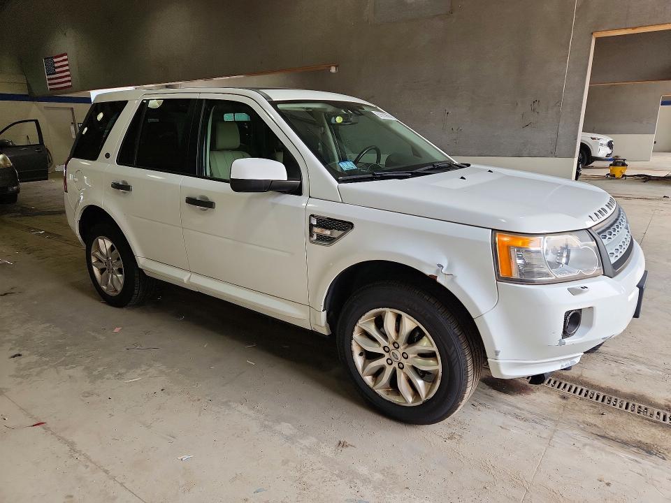 2011 Land rover Lr2 VIN SALFR2BN0BH222264 COPART salvage auction — MINOR DENT/SCRATCHES, Ma - Certificate Of Title, sold $250 on 2026-07-24 (photo 4)