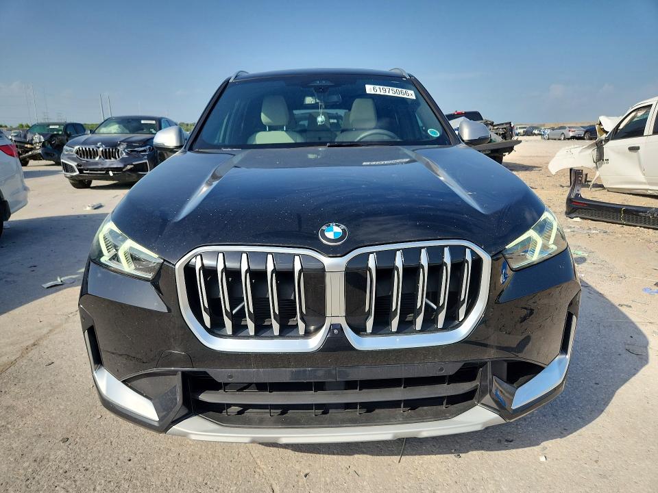 2024 BMW X1 VIN WBX73EF00R5019869 COPART salvage auction — WATER/FLOOD, La - Cert Of Title-Salvage Flood, sold $14,700 on 2026-08-19 (photo 5)