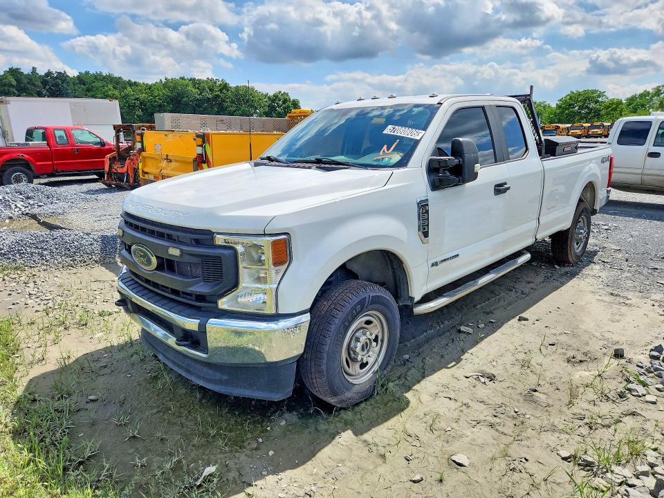 2022 Ford F-350 super duty VIN 1FT8X3BT0NEC26878 COPART salvage auction — MINOR DENT/SCRATCHES, PA - CERT OF TITLE, sold $9,700 on 2026-07-28 (photo 1)