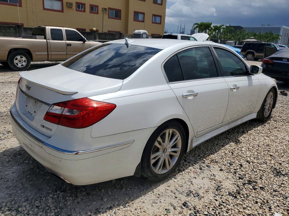 2012 Hyundai Genesis VIN KMHGC4DD0CU198548 COPART salvage auction — MINOR DENT/SCRATCHES, FL - CERT OF TITLE SLVG REBUILDABLE, sold $1,450 on 2026-07-31 (photo 3)