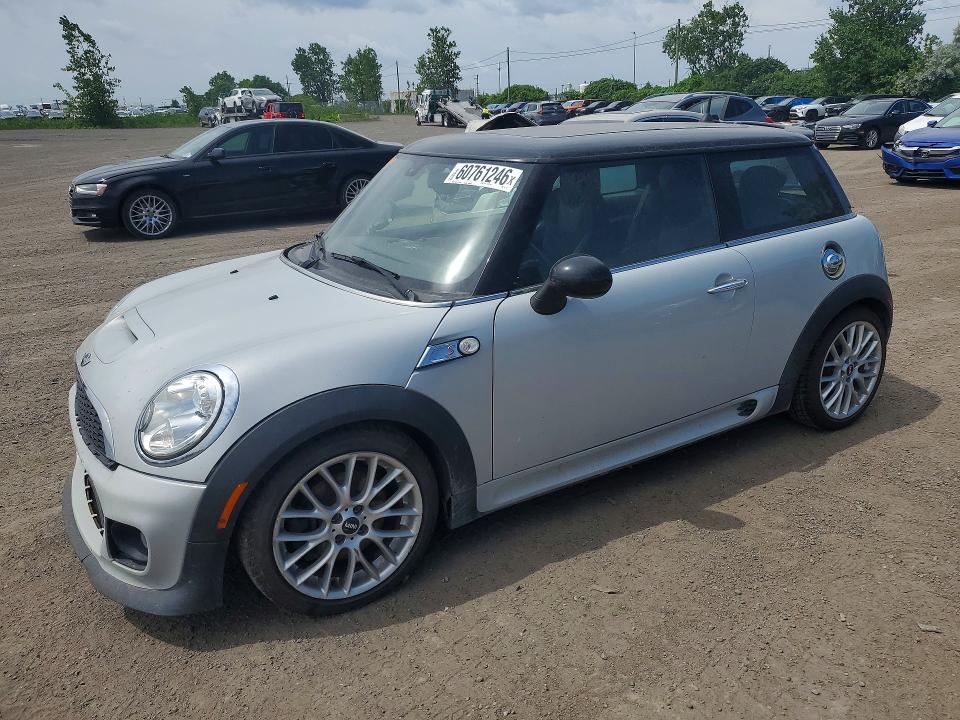 2013 Mini Cooper VIN WMWSV3C58DT477716 COPART salvage auction — FRONT END, Qc - Gravement Accidente, sold $2,250 on 2026-08-11 (photo 1)