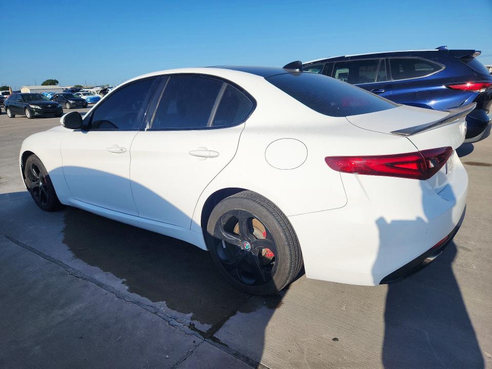 2017 Alfa romeo Giulia VIN ZARFAEEN9H7555238 COPART salvage auction — MINOR DENT/SCRATCHES, Tn - Salvage Certificate (P), sold $2,100 on 2026-08-03 (photo 2)