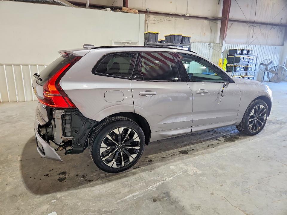 2026 Volvo Xc60 VIN YV4M12RC8T1493817 COPART salvage auction — REAR END, IL - CERTIFICATE OF TITLE, sold $32,500 on 2026-08-17 (photo 3)