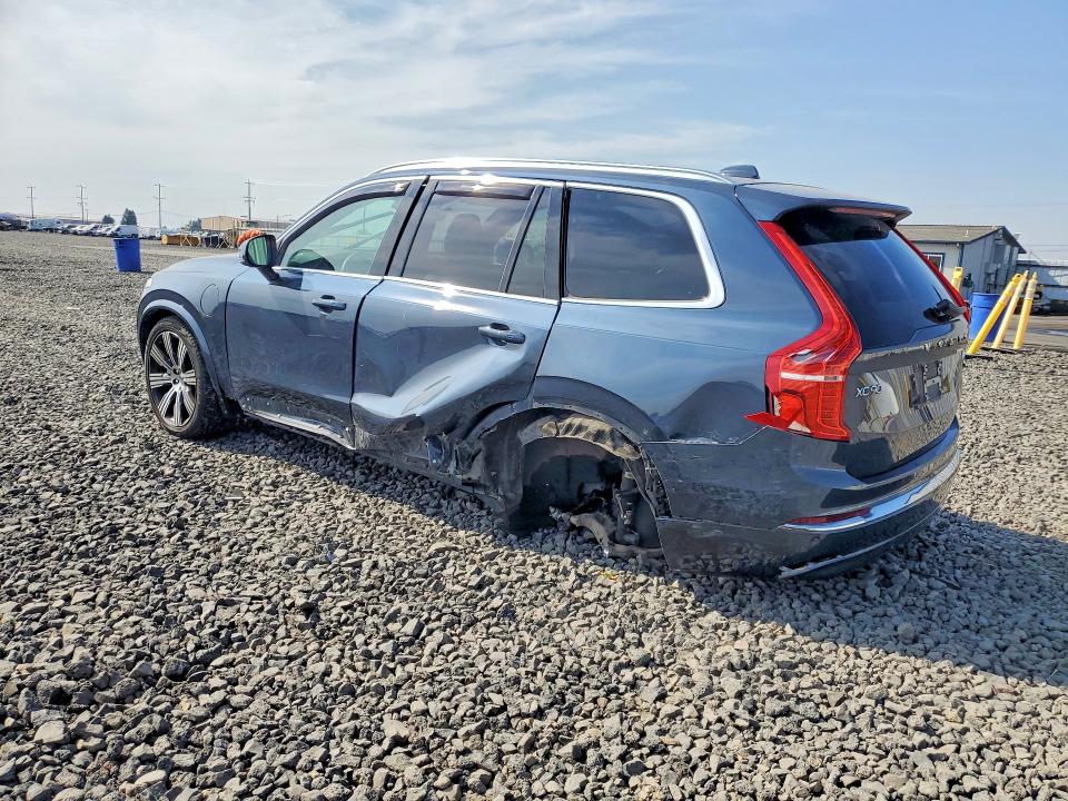 2024 Volvo Xc90 VIN YV4H60CF5R1209336 COPART salvage auction — REAR END, WA - BILL OF SALE, sold $17,700 on 2026-09-02 (photo 2)