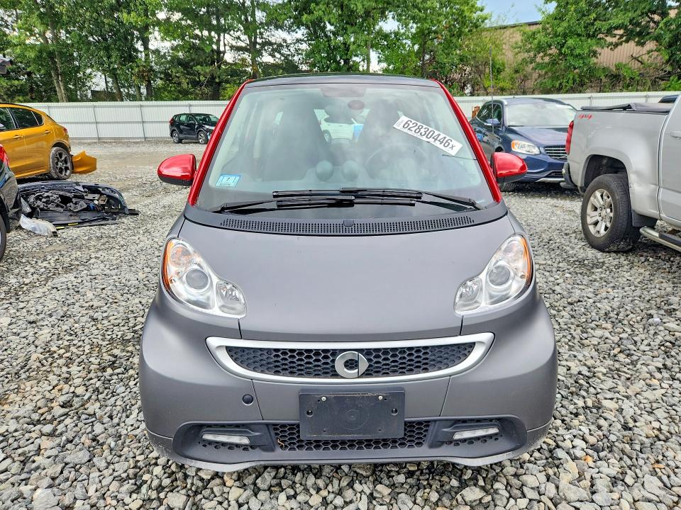 2015 Smart Fortwo VIN WMEEJ9AA2FK840407 COPART salvage auction — MECHANICAL, Ma - Cert Of Title-Reconstrctd Coll, sold $600 on 2026-08-07 (photo 5)