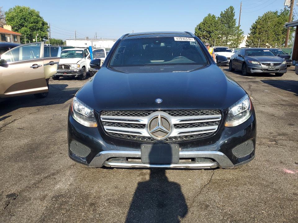 2017 Mercedes-benz Glc VIN WDC0G4KB0HF253212 COPART salvage auction — MINOR DENT/SCRATCHES, Co - Certificate Of Title (P), sold $8,100 on 2026-08-14 (photo 5)