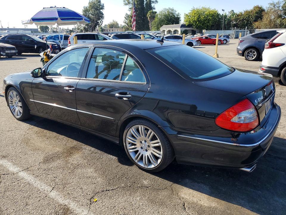 2007 Mercedes-benz E-class VIN WDBUF56X67B001085 COPART salvage auction — MINOR DENT/SCRATCHES, CA - DIS/DLR/EXP ONLY CLEAN TITLE, sold $825 on 2026-07-17 (photo 2)