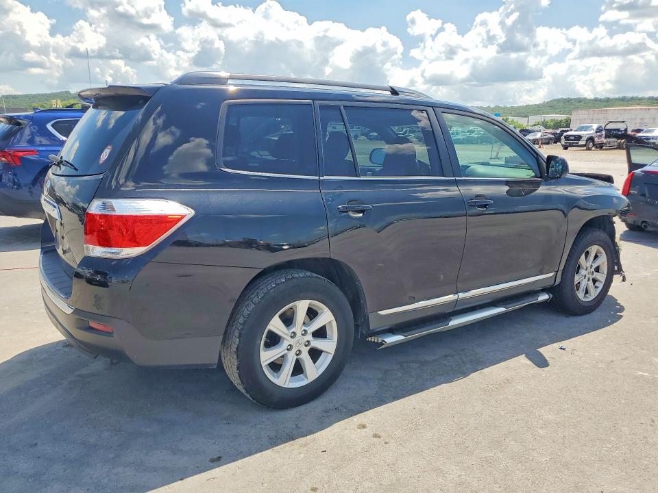 2011 Toyota Highlander VIN 5TDZK3EH1BS024728 COPART salvage auction — FRONT END, OK - CERTIFICATE OF TITLE, sold $1,250 on 2026-07-17 (photo 3)