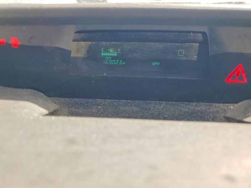 2004 Toyota Prius VIN JTDKB22U040027462 COPART salvage auction — MECHANICAL, CA - DIS/DLR/EXP ONLY CLEAN TITLE, sold $425 on 2026-07-09 (photo 9)