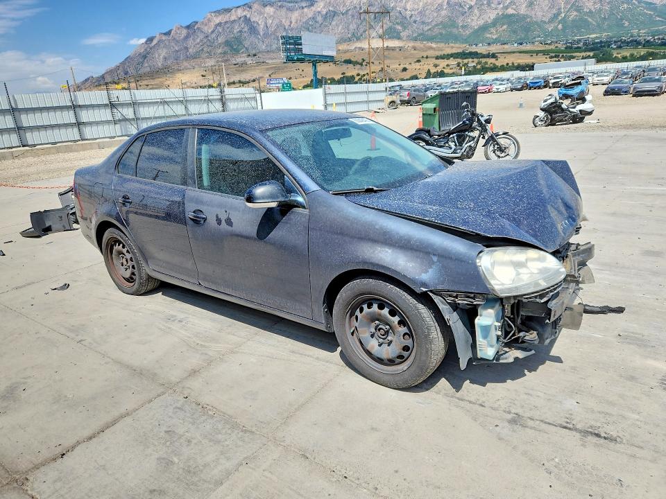 2010 Volkswagen Jetta VIN 3VWJX7AJ9AM054389 COPART salvage auction — FRONT END, Ut - Salvage Certificate, sold $275 on 2026-08-24 (photo 4)