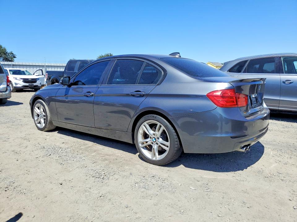 2012 BMW 3er VIN WBA3C1C56CF434133 COPART salvage auction — NORMAL WEAR, Ca - Dis/Dlr/Exp Only Clean Title, sold $10 on 2026-07-16 (photo 2)