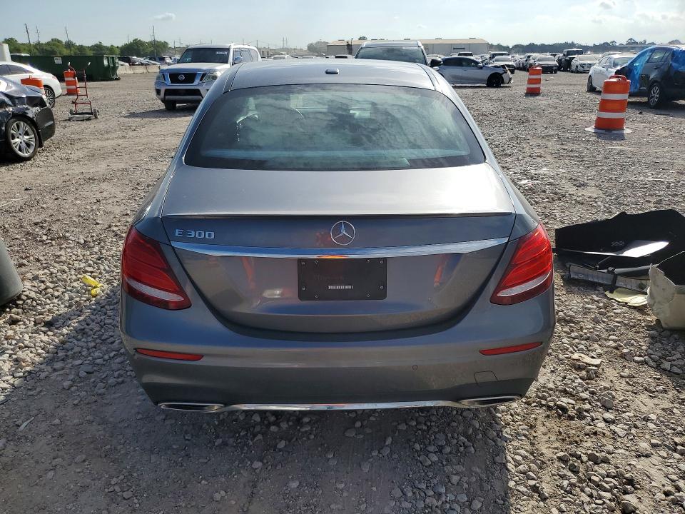 2018 Mercedes-benz VIN WDDZF4JB6JA302987 COPART salvage auction — WATER/FLOOD, Tx - Salvage Title-Flood Damage, sold $6,200 on 2026-07-09 (photo 6)
