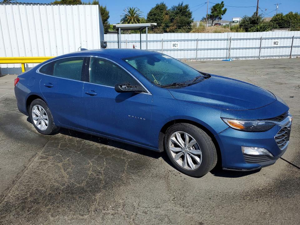2024 Chevrolet Malibu limited VIN 1G1ZD5ST2RF197031 COPART salvage auction — MINOR DENT/SCRATCHES, CA - CERTIFICATE OF TITLE, sold $13,507 on 2026-08-18 (photo 4)