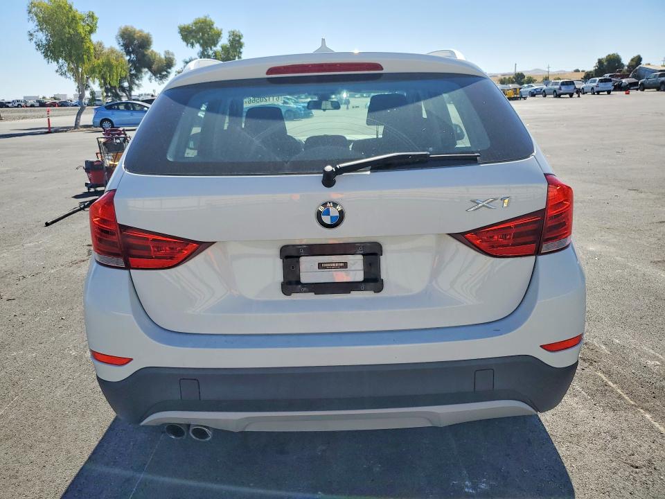 2015 BMW X1 VIN WBAVM1C58FV314463 COPART salvage auction — SIDE, CA - SALVAGE CERTIFICATE, sold $2,500 on 2026-08-03 (photo 6)
