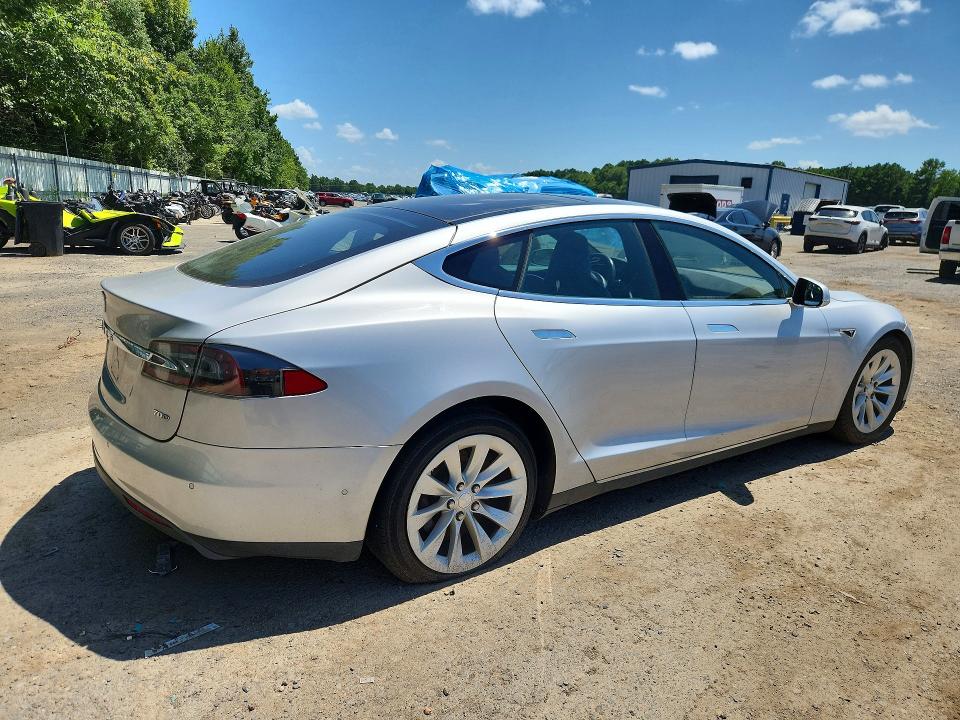 2016 Tesla Model s VIN 5YJSA1E2XGF123791 COPART salvage auction — REAR END, Ga - Certificate Of Title, sold $2,650 on 2026-07-30 (photo 3)