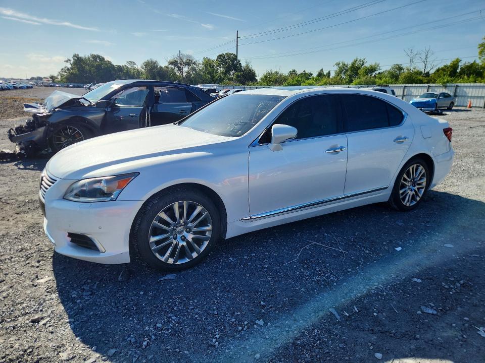 2016 Lexus Ls VIN JTHBL5EF6G5141452 COPART salvage auction — MINOR DENT/SCRATCHES, FL - CERTIFICATE OF TITLE, sold $10,300 on 2026-07-24 (photo 1)