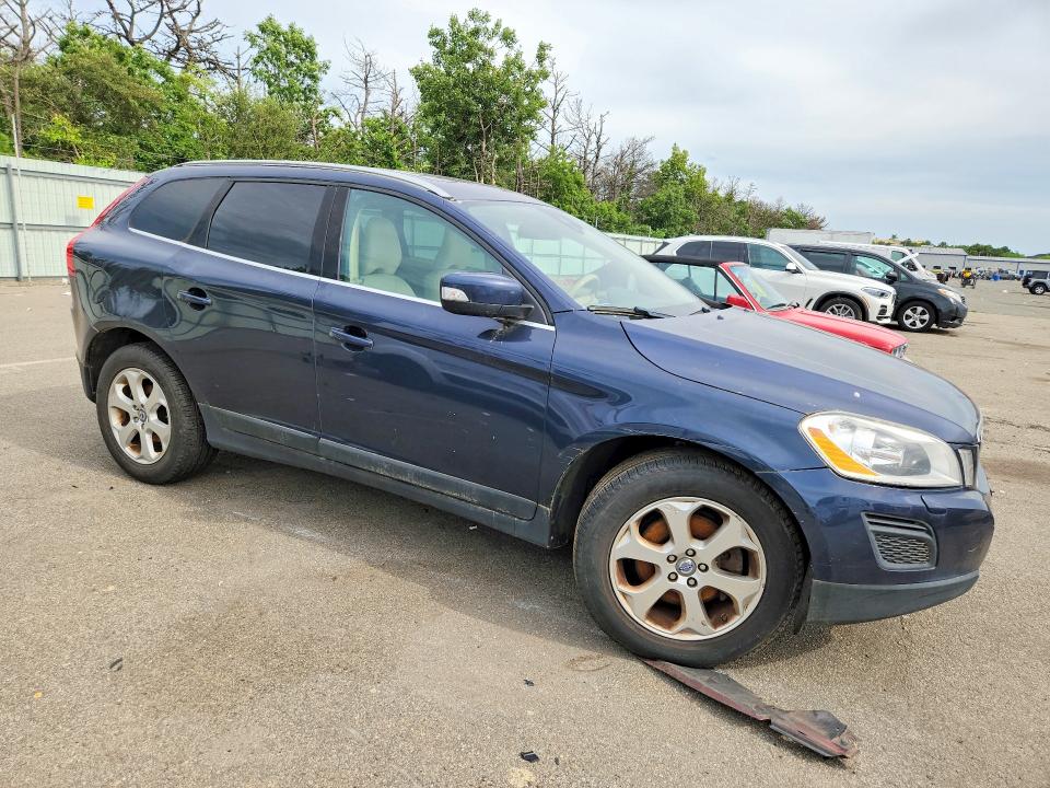2013 Volvo Xc60 VIN YV4940DZ0D2391243 COPART salvage auction — FRONT END, NY - CERTIFICATE OF TITLE, sold $750 on 2026-07-29 (photo 4)