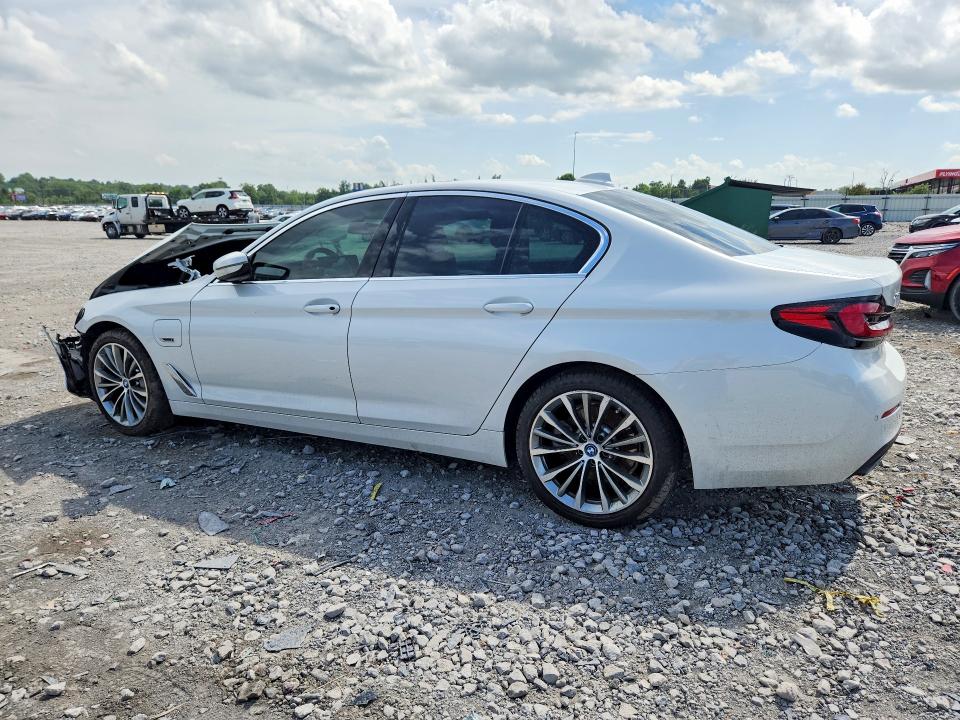2023 BMW 5er VIN WBA33AG09PCM09829 COPART salvage auction — FRONT END, Fl - Certificate Of Destruction, sold $175 on 2026-07-29 (photo 2)