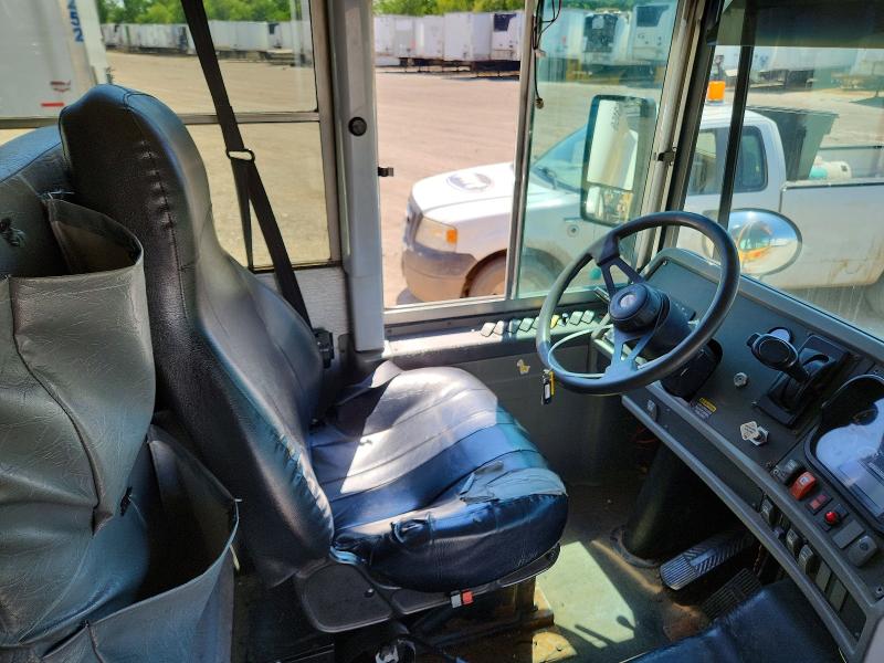 2011 Thomas Saf-t-line VIN 1T88P4E25B1138533 COPART salvage auction — NORMAL WEAR, CT, sold $2,000 on 2026-09-22 (photo 5)