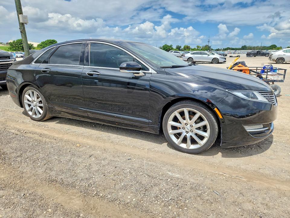 2016 Lincoln Mkz VIN 3LN6L2LU7GR622192 COPART salvage auction — MINOR DENT/SCRATCHES, Fl - Certificate Of Title (P), sold $3,000 on 2026-07-30 (photo 4)