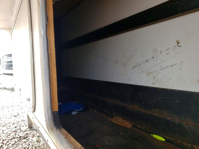 2002 Jayco jay VIN 1UJCJ02N725E20091 COPART salvage auction — HAIL, IA - CERT OF TITLE-PRIOR SALVAGE, sold $175 on 2026-09-15 (photo 7)