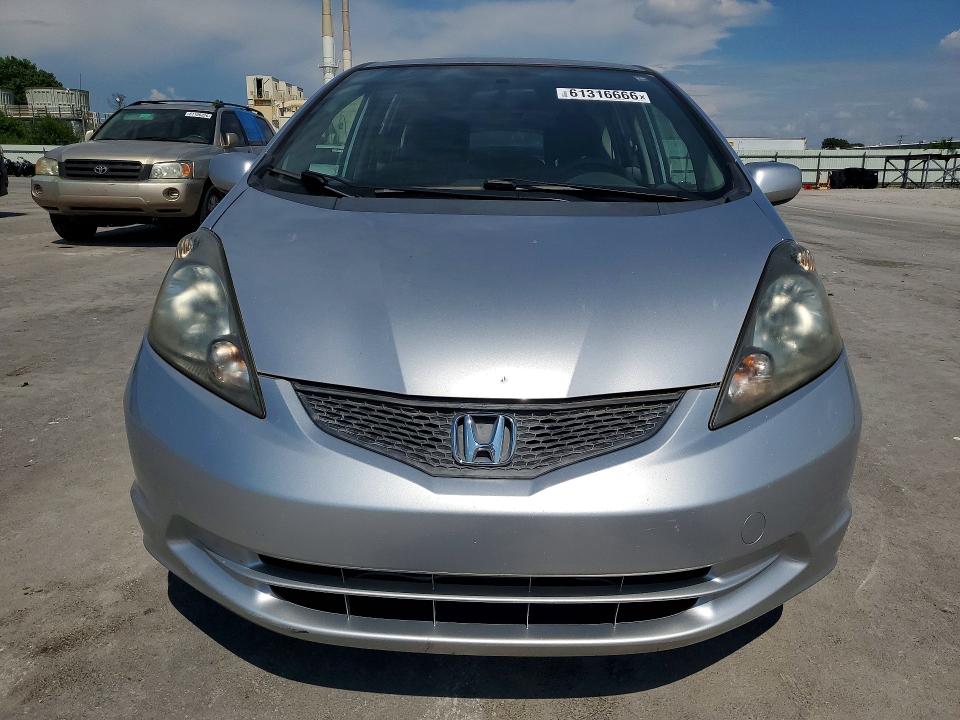 2013 Honda Fit VIN JHMGE8H3XDC044927 COPART salvage auction — MECHANICAL, OK - CERTIFICATE OF TITLE, sold $1,150 on 2026-07-22 (photo 5)