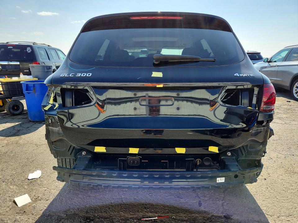 2020 Mercedes-benz Glc VIN WDC0G8EB4LF689833 COPART salvage auction — VANDALISM, PA - CERTIFICATE OF SALVAGE, sold $3,600 on 2026-07-24 (photo 6)
