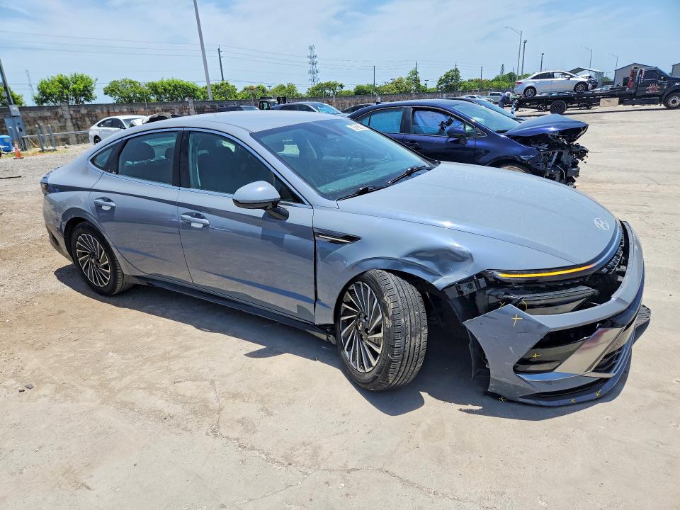 2024 Hyundai Sonata hybrid VIN KMHL34JJ5RA096052 COPART salvage auction — FRONT END, TN - CERTIFICATE OF TITLE, sold $9,600 on 2026-07-27 (photo 4)