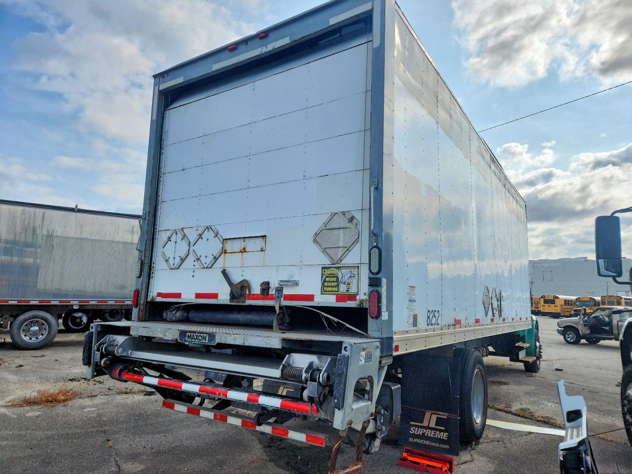 2015 Freightliner All other VIN 3ALACXDT6FDGM4084 COPART salvage auction — Stripped, OH - CERTIFICATE OF TITLE, sold $4,500 on 2026-09-09 (photo 4)
