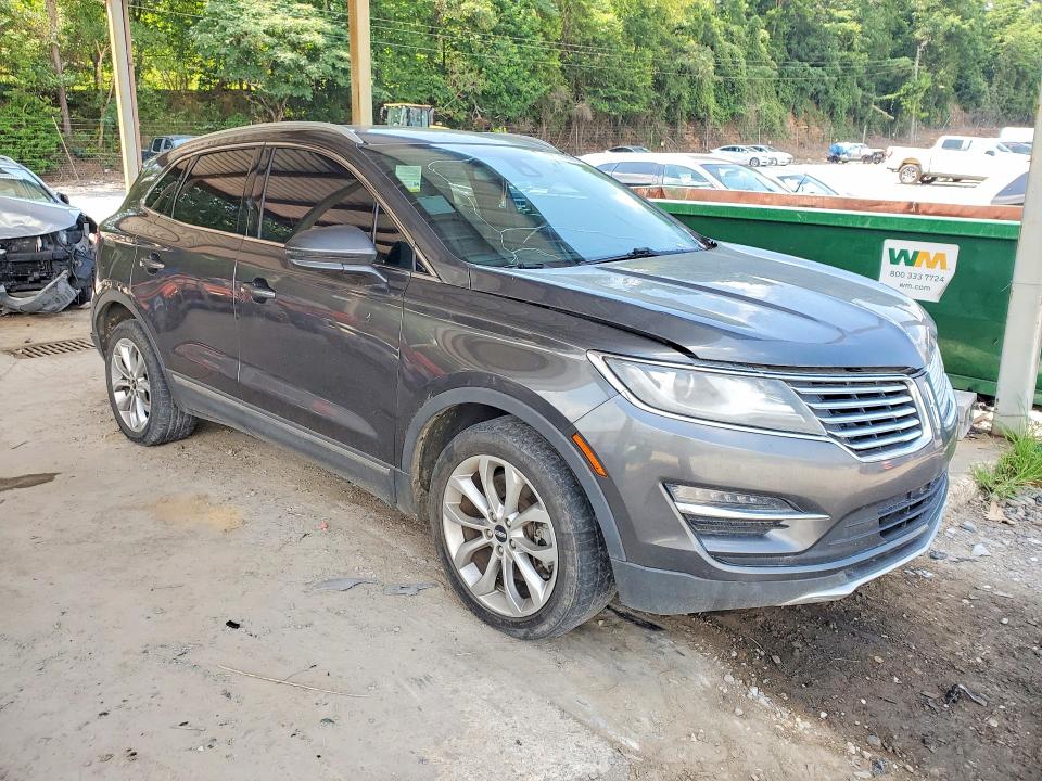 2017 Lincoln Mkc VIN 5LMCJ2C9XHUL21623 COPART salvage auction — NORMAL WEAR, Al - Certificate Of Title (P), sold $3,600 on 2026-07-28 (photo 4)