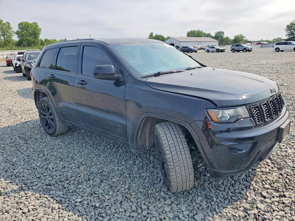 2018 Jeep Cherokee VIN 1C4RJFAGXJC294459 COPART salvage auction — MECHANICAL, Oh - Certificate Of Title, sold $5,800 on 2026-08-13 (photo 4)