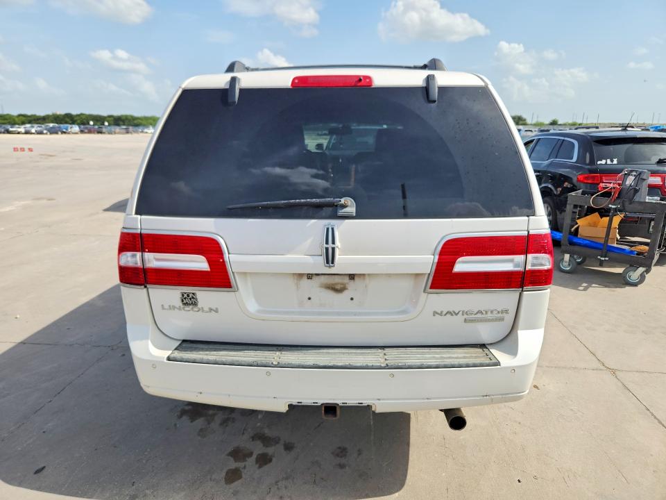 2011 Lincoln Navigator VIN 5LMJJ2H55BEJ01384 COPART salvage auction — SIDE, TX - CERTIFICATE OF TITLE, sold $475 on 2026-09-17 (photo 6)