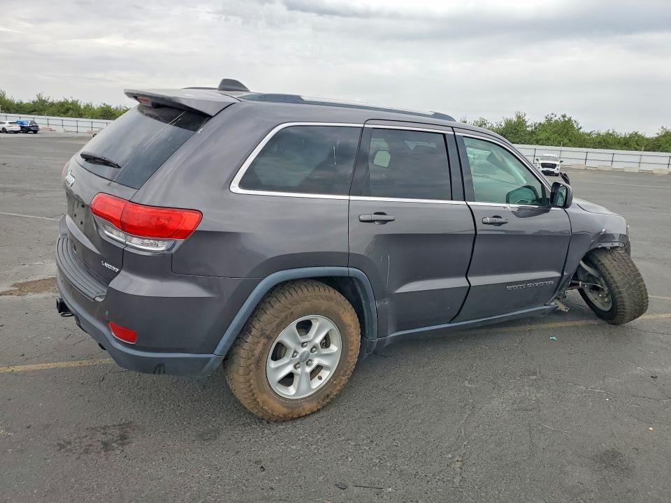2017 Jeep Cherokee VIN 1C4RJFAG8HC772677 COPART salvage auction — UNDERCARRIAGE, CA - SALVAGE CERTIFICATE, sold $3,250 on 2026-08-10 (photo 3)