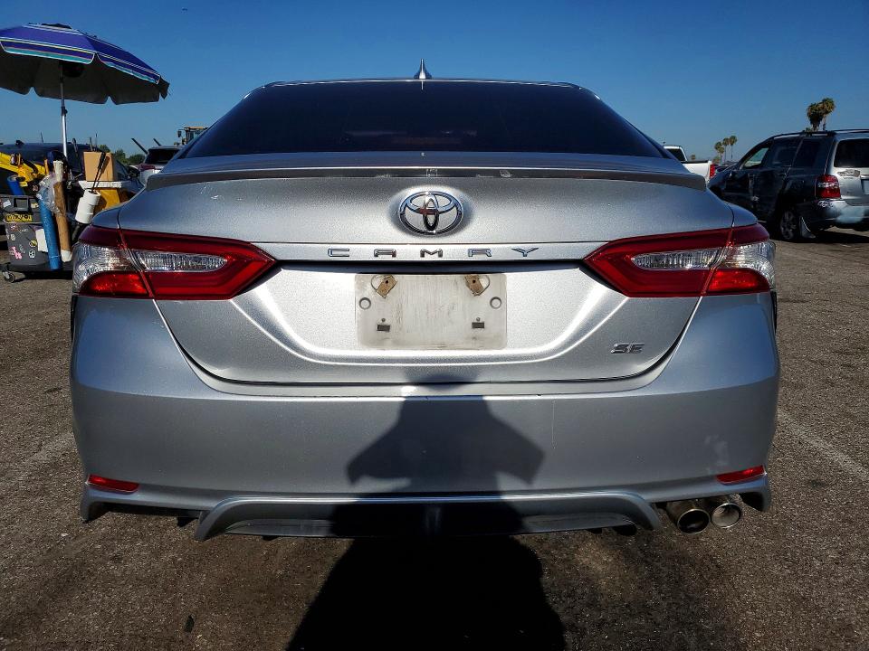 2019 Toyota Camry VIN 4T1B11HK2KU805166 COPART salvage auction — MINOR DENT/SCRATCHES, CA - DIS/DLR/EXP ONLY CLEAN TITLE (P), sold $8,000 on 2026-07-31 (photo 6)