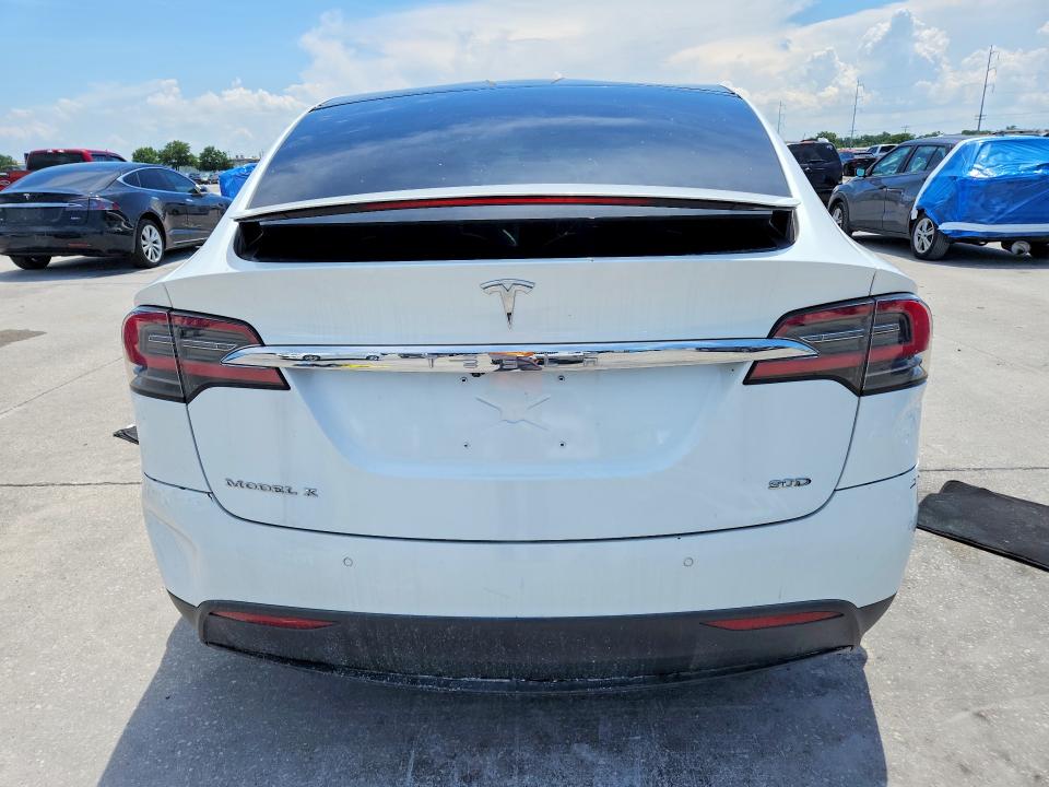 2016 Tesla Model x VIN 5YJXCBE24GF012790 COPART salvage auction — FRONT END, Salvage Title, sold $6,900 on 2026-07-29 (photo 6)