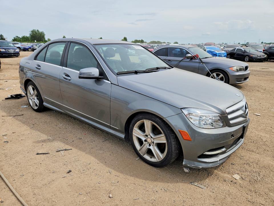 2011 Mercedes-benz C-klasse VIN WDDGF8BB7BR133630 COPART salvage auction — WATER/FLOOD, Il - Salvage Cert-Flood, sold $725 on 2026-08-20 (photo 4)