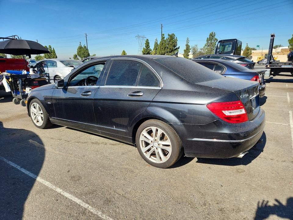 2012 Mercedes-benz C-klasse VIN WDDGF4HB0CR235773 COPART salvage auction — MINOR DENT/SCRATCHES, In - Dis/Dlr/Exp Only Clean Title, sold $525 on 2026-08-13 (photo 2)
