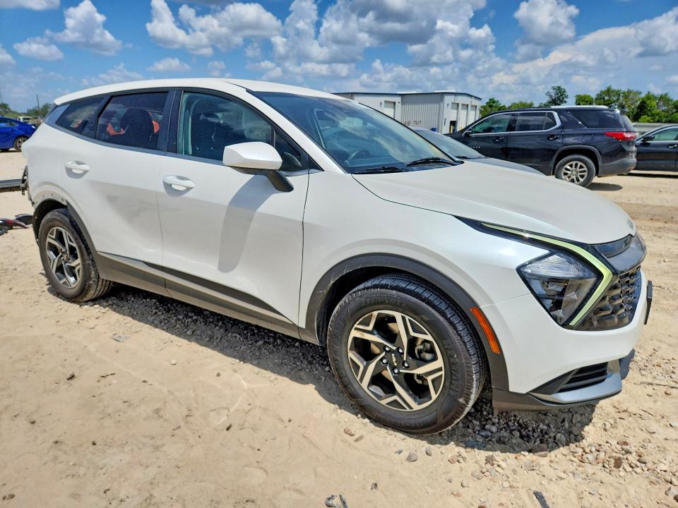 2023 Kia Sportage VIN KNDPU3AF4P7162559 COPART salvage auction — REAR END, TX - CERTIFICATE OF TITLE, sold $7,200 on 2026-07-15 (photo 4)