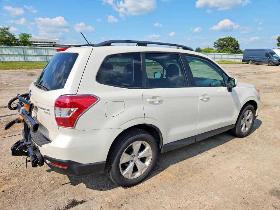 2015 Subaru Forester VIN JF2SJADC3FH552314 COPART salvage auction — REAR END, Wi - Junked Vehicle Bill Of Sale, sold $175 on 2026-07-28 (photo 3)