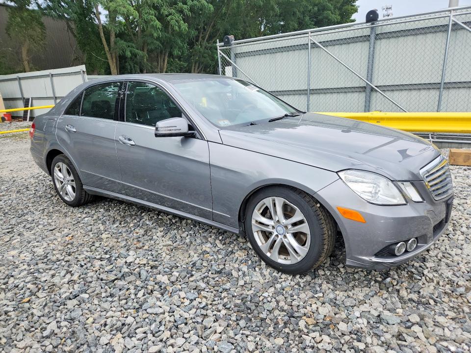 2011 Mercedes-benz E-class VIN WDDHF8HB5BA365136 COPART salvage auction — REAR END, MA - CERT OF TITLE-RECONSTRCTD COLL, sold $600 on 2026-08-13 (photo 4)