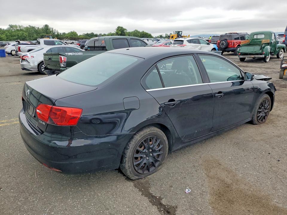 2013 Volkswagen VIN 3VWDP7AJ7DM219762 COPART salvage auction — FRONT END, Pa - Certificate Of Salvage, sold $400 on 2026-07-24 (photo 3)