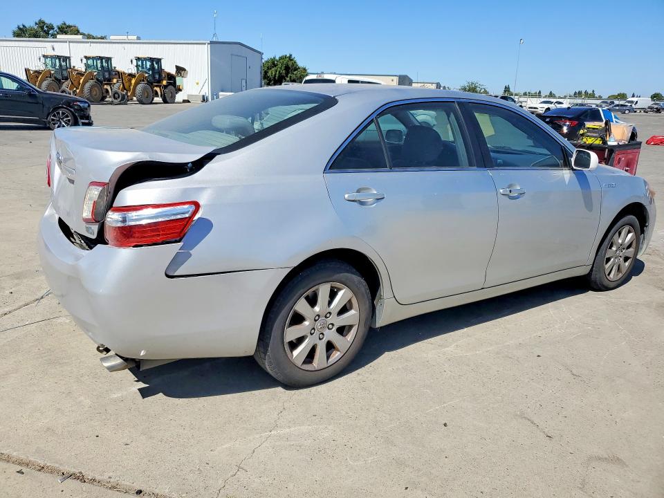 2007 Toyota Camry VIN JTNBB46KX73010672 COPART salvage auction — REAR END, CA - SALVAGE CERTIFICATE, sold $1,600 on 2026-07-27 (photo 3)