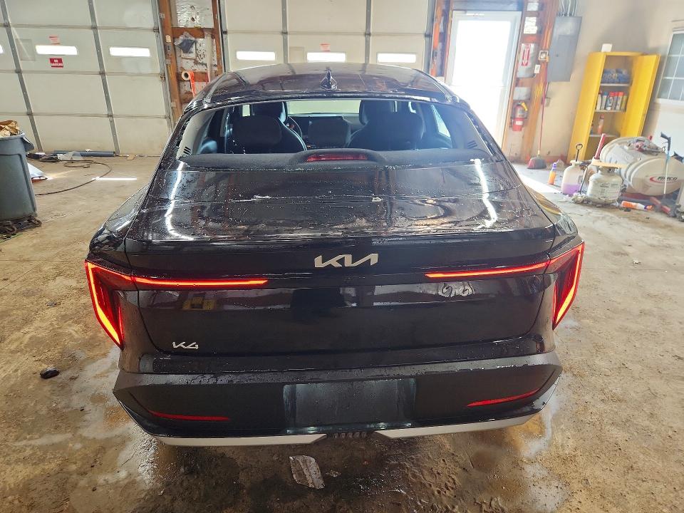 2026 Kia Carnival VIN 3KPFT4DE1TE305288 COPART salvage auction — HAIL, MO - CERTIFICATE OF TITLE, sold $11,500 on 2026-07-27 (photo 6)